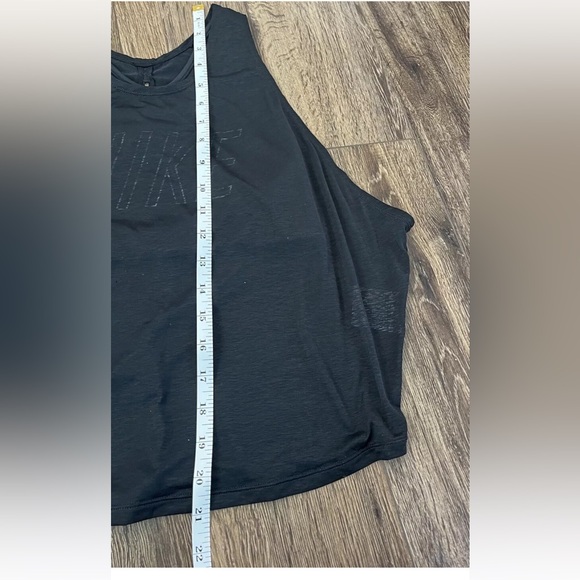 Nike Women’s Crop Tank Top, Size Small, Black And White - Picture 7 of 10